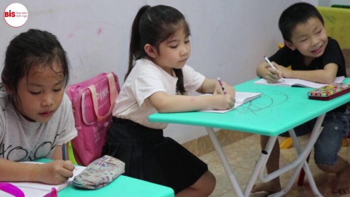 mot buoi hoc kem tieng anh danh  711x400 - Tin tức & Sự kiện